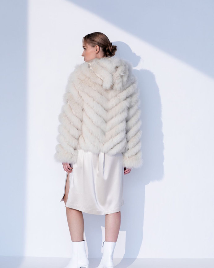 fur coat